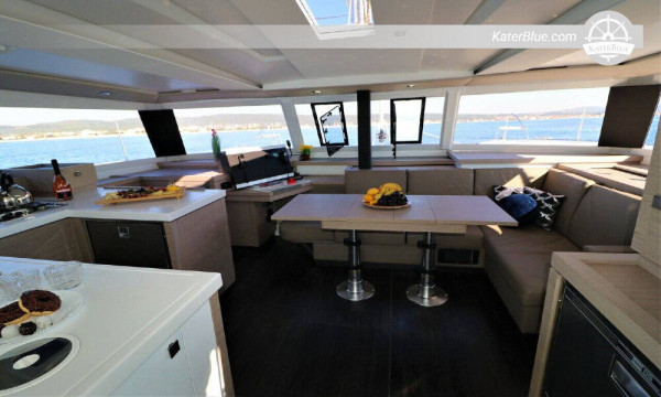 Catamaran weekly charter Hvar-Croatia