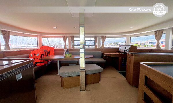 Luxury catamaran weekly charter Vis-Croatia