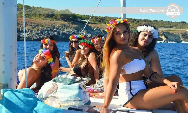 رحلة بحرية أسبوعية مع قبطان إلى سالينتو ليوكا، إيطاليا