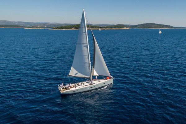 Lebih banyak pilihan sewa yacht mingguan di Solta, Kroasia.