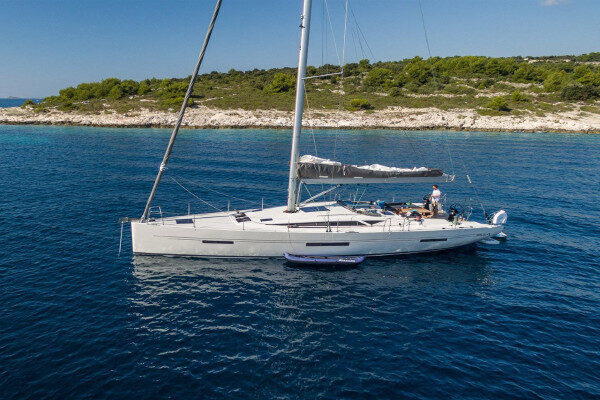 Più yacht noleggiati settimanalmente Hvar-Croazia