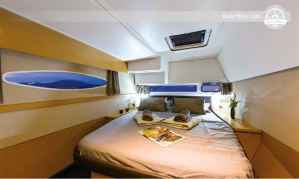 Viikoittainen täysin varusteltu bareboat-charter Korsikan saarella Ranskassa.
