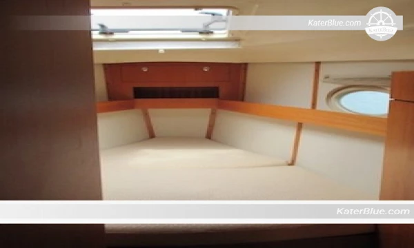 Sewa kapal pesiar Elan di Menorca, Spanyol.