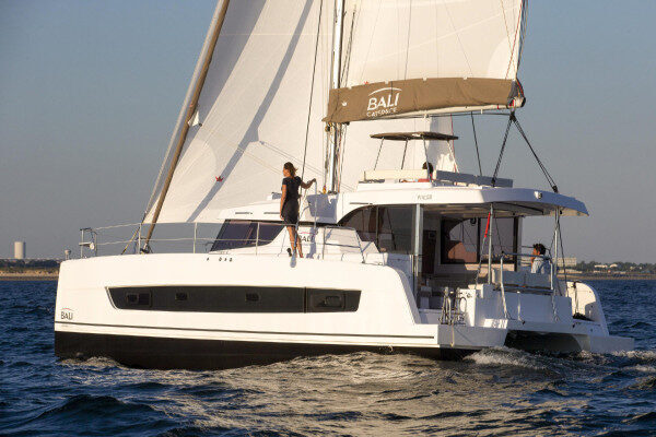 Weekly charter Thessaloniki Greece unveiling maritime wonders