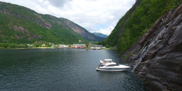 Fjordutforskning Privat charter Bergen, Norge