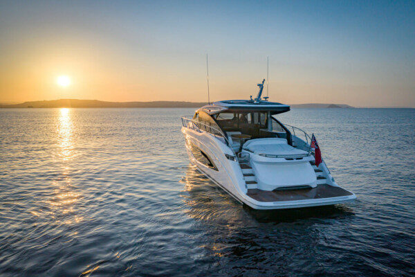 Charter al tramonto con skipper Chania-Grecia