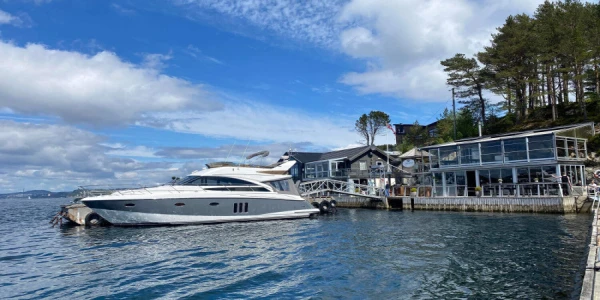 Privat fjordexpedition inspirerande charter Bergen, Norge