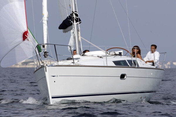 Yacht Jeanneau a noleggio giornaliero Chania-Grecia