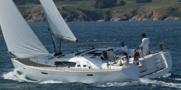 Ugentlig bareboat charter på Skiros Island Volos, Grækenland