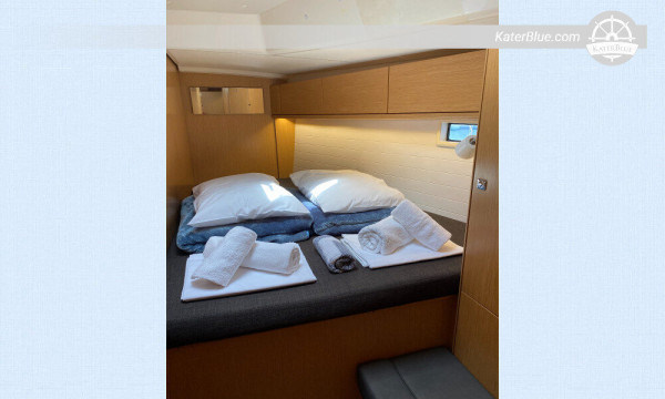 European weekly charter Athens-Greece