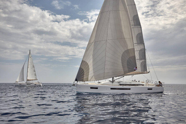 Weekly bareboat charters accessible Santorini-Greece