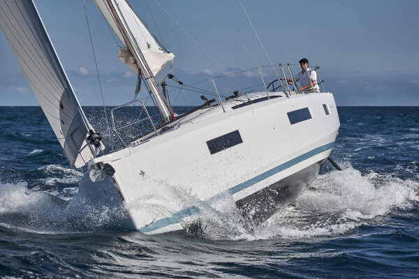Noleggio settimanale di barche a vela Folegandros-Grecia