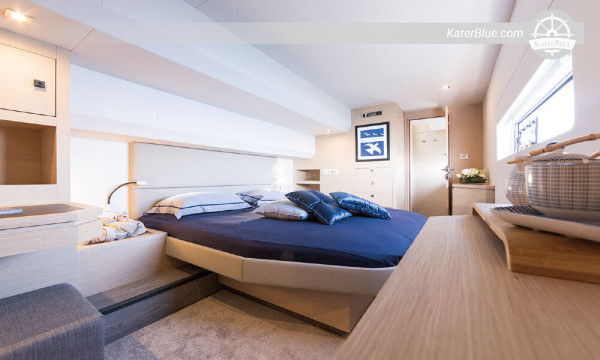 Sailing the Enchanted Tagus 5-Hour Charter Lisbon, Portugal