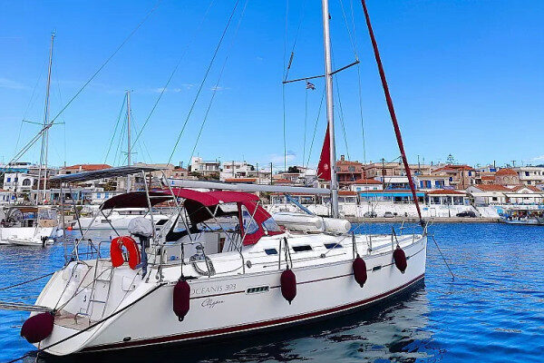 Charter settimanali senza equipaggio disponibili Aegina - Grecia