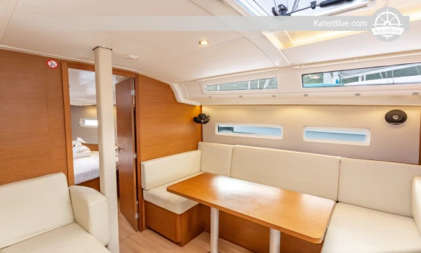 Sailing yacht charter Chatham Bay-St Vinvent