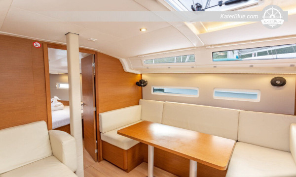 Best weekly bareboat charter in Bequia-St Vincent