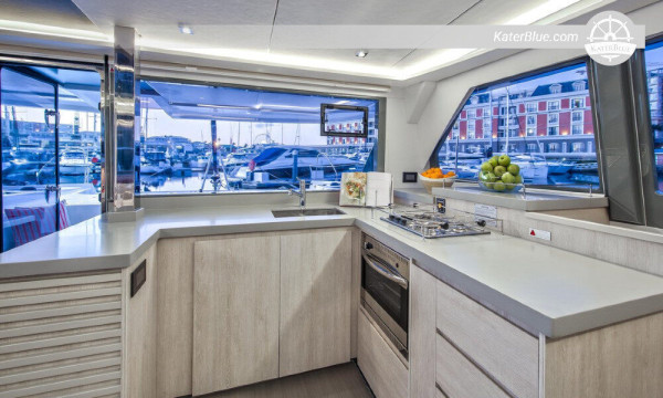Luxury vessel weekly charters Tobago Cays Grenada