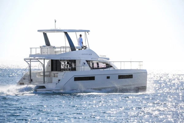 Skippered day charter Sandy Cay British Virgin Islands