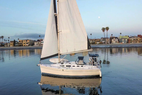 Hunter vessel weekly charters Smith Creek Australia