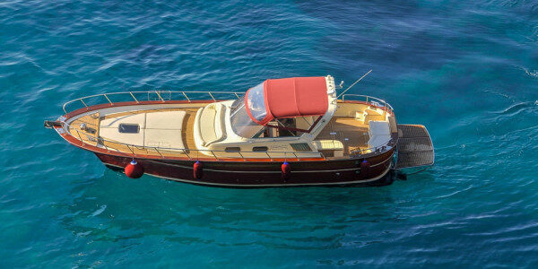 Splendor Charter Day-Sail Positano, Italy