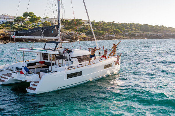 Luxury skippered half day charter Rosario Islands Colombia