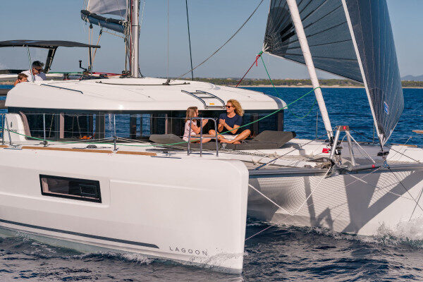 Luxury vessel skippered day charter Playa Blanca Colombia
