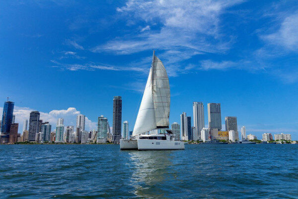 Luxury vessel skippered day charter Rosario Islands Colombia