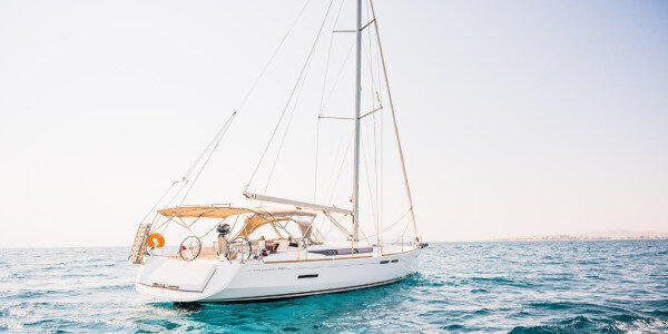 Historical Sagunto Serenade Weekly Charter Valencia, Spain