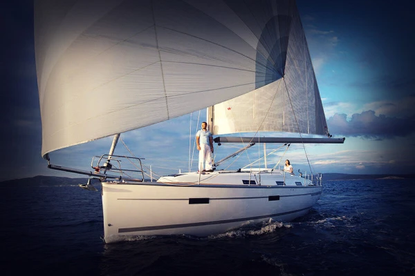 Sailing yacht half day charters San Blas Panama Colombia
