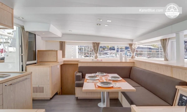 Skippered catamaran charter San Blas Panama Colombia
