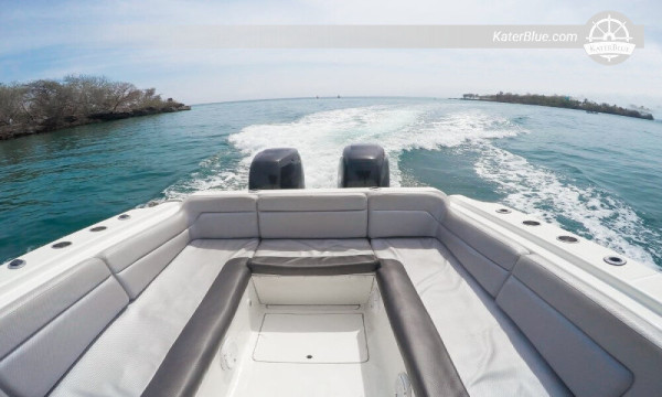 Skippered motor boat day charter Baru Island Colombia