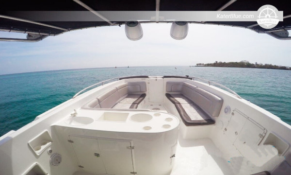 Skippered motor boat day charter Playa Blanca Colombia