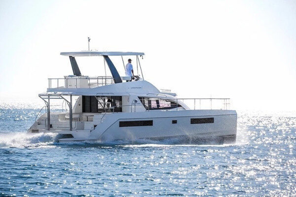 Leopard vessel skippered charter Cholon Colombia