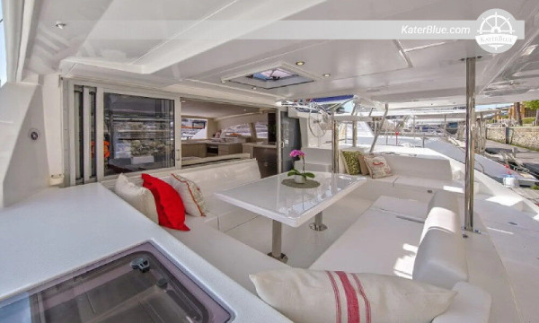 Luxury vessel skippered charters Whitehaven Beach Australia