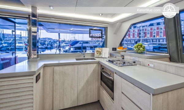 Luxury vessel weekly charters Whitehaven Beach Australia
