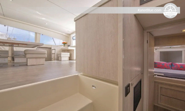 Luxury vessel weekly charters Whitehaven Beach Australia