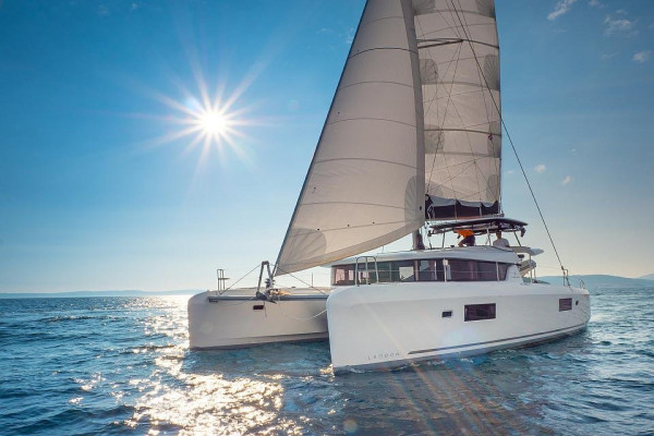 Överdådig katamaran charter Marsaxlokk Malta