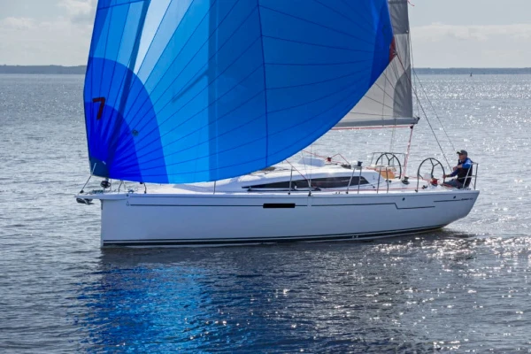Sailing yacht skippered charter Cronulla Beach Australia