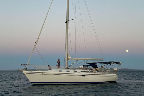 Sailing yacht day charters Pittwater Australia