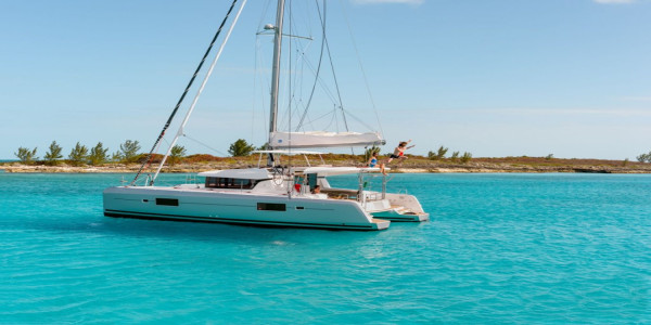 Sami, Kefalonia Weekly Catamaran Charter Lefkas, Grækenland