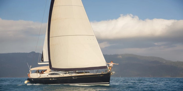 Unwind with Day Charter to Hook Island Queensland, Australia