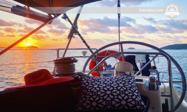 Discover Hamilton Island Beauty Day Charter Queensland, Australia