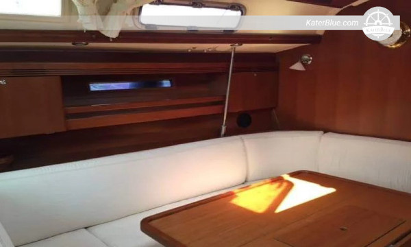 Castello di Lipari Luxury Weekly Charter Delight Milazzo, Italy