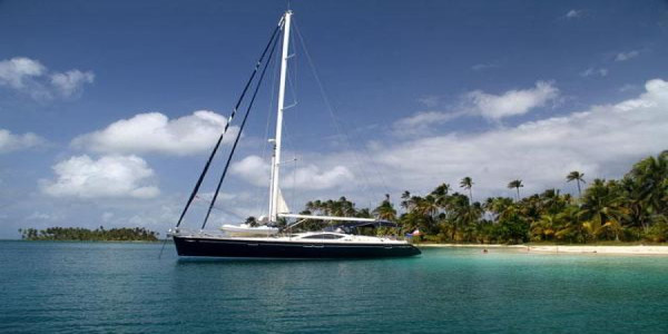 Daydream Island Day Charter Escapes Queensland, Australia
