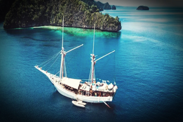 Overnatning gulet charter tilbud Rinca-øen Indonesien