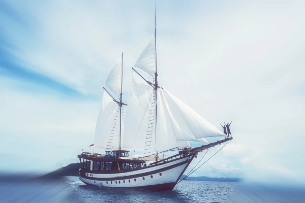 All inclusive gulet charter Gili-Lawa-Islands Indonesia