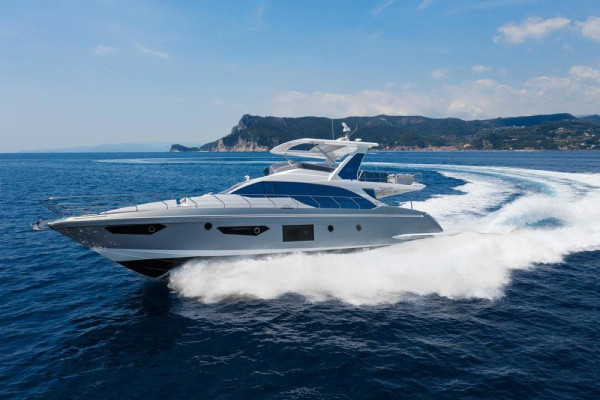 Azimut yacht day charters Espiritu-Santo-Island Mexico