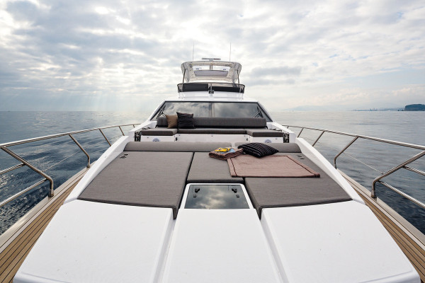 Azimut yacht day charters Los-Islotes Mexico
