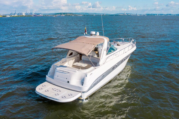 Luxury yacht half day charter Rosario-Islands Colombia