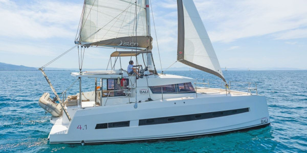 Weekly Charter Discovery Mykonos, Greece